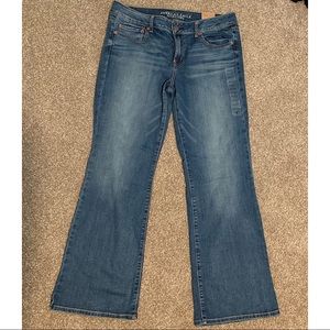 American Eagle Favorite Boyfriend Jean Women’s 14